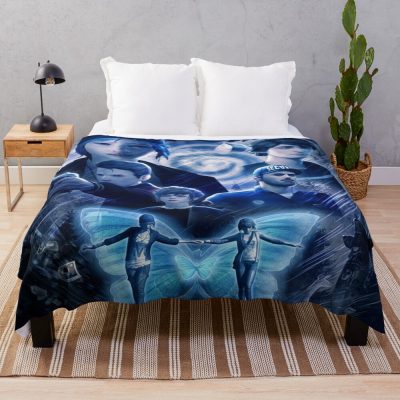 Life Is Strange Retro Artwork Throw Blanket