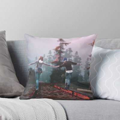 Life Is Strange Railroad Memories Throw Pillow